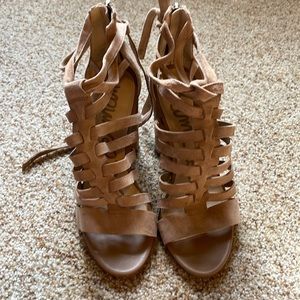 Sam Edelman Yarina tan suede strappy sandal size 6.5